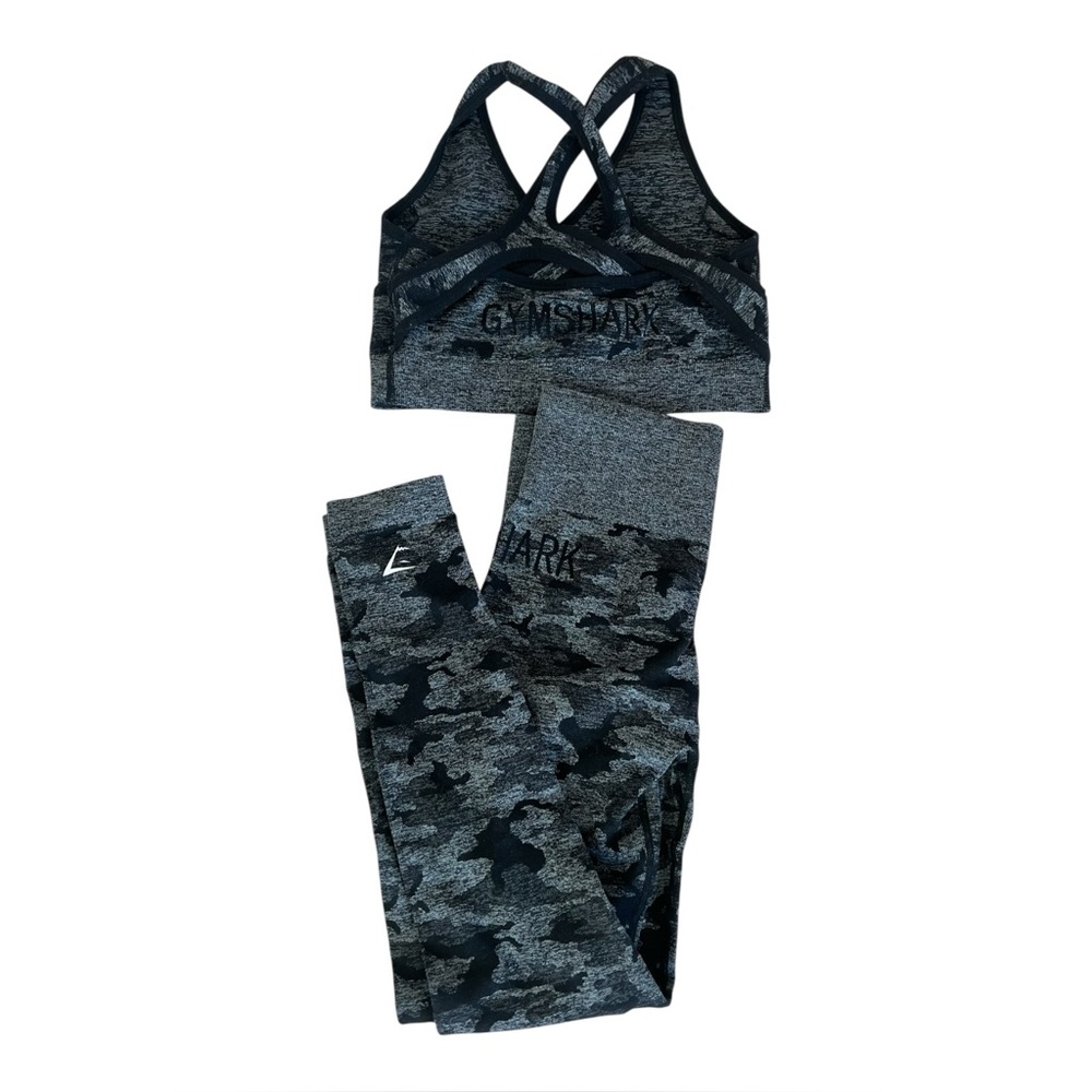 Gymshark Adapt Black Camo Seamless
High Rise Leggings Small & Sports Bra Set